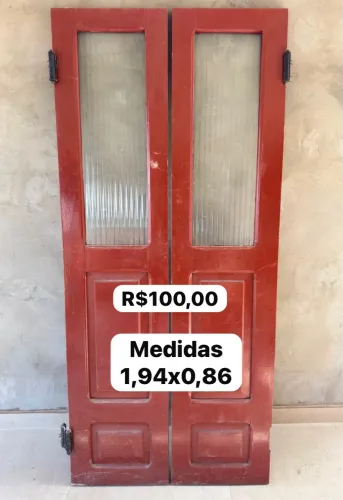 Portas e Bandeirola em Madeira 
