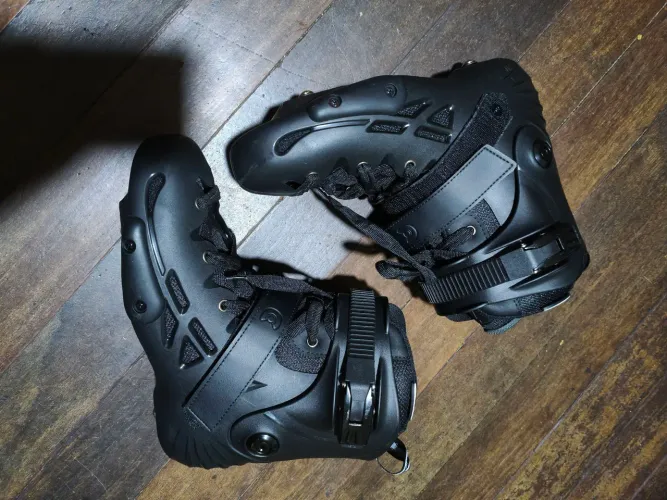 Bota Patins micro skate n39/40 bem conservado