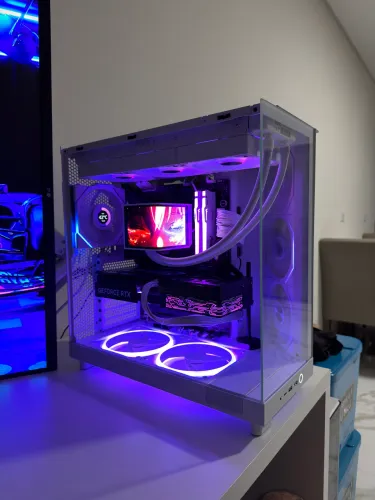 Gabinete NZXT H6 Flow Branco (White) + 5 Fans + Controladora NZXT - Estado de Novo