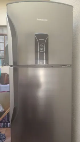 Geladeira Panasonic 387L 220v semi nova