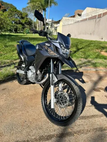 Honda Xre 300 adv - Filé