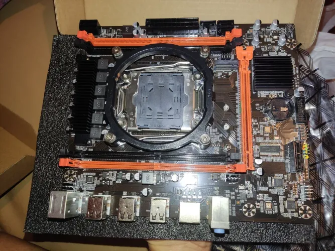 Placa mãe Soyo X99 ddr4 soquete LGA2011-3(V3 e V4) compatível com processadores xeon