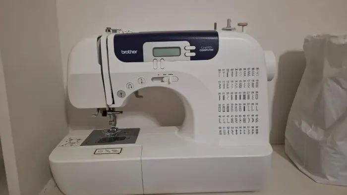 Máquina de costura 