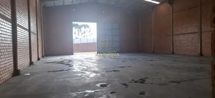 Barracão 680m² com Pé Direito 8,5m. Botiatuva - Campo Largo.