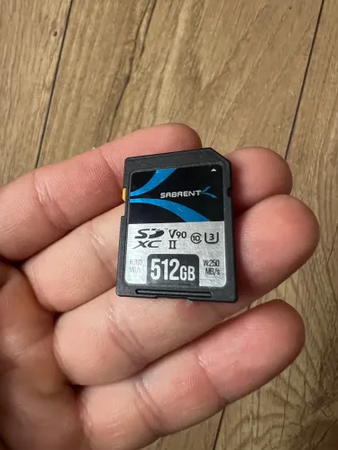 SD Card 512GB V90 Sabrent II