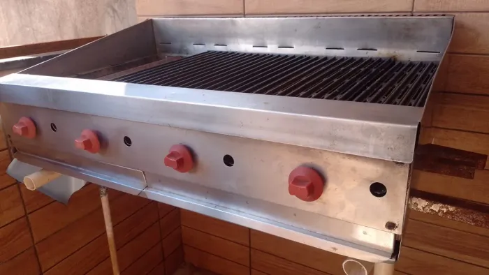 Vendo broiler funcionando perfeitamente 