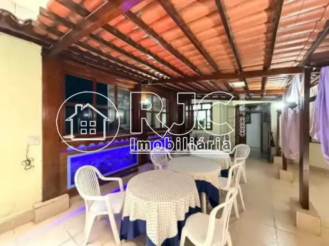 Apartamento : Padrão / Residencial / Copacabana