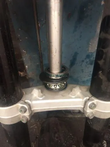 Mesa inferior da tryunph taiger 800