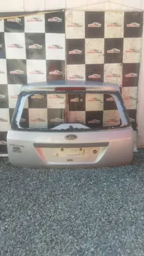 Tampa Traseira Ford Fiesta 2007 prata