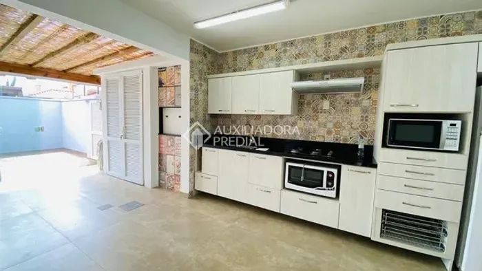 Casa para venda com 70 metros quadrados com 3 quartos em Condominio Casa Hermosa - Xangri-
