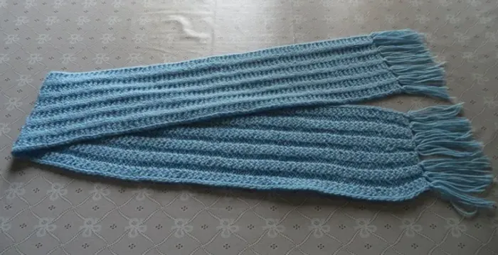 Cachecol Lã Tricô Na Cor Azul Claro,