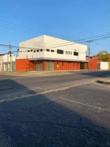 Casa Comercial para aluguel, 4 vagas, Aeroporto - Teresina/PI