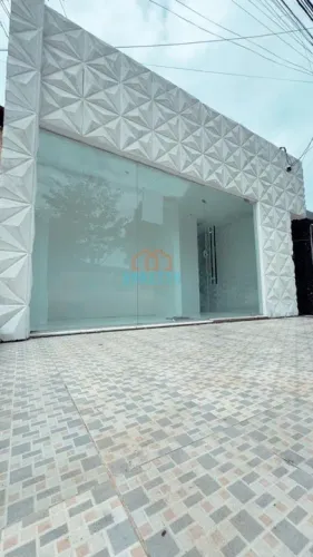 CÓD: 2285. Casa para Moradia ou Comércio à Venda no bairro Planalto Treze de Maio!