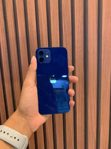 iPhone 12 blue
