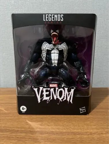 Venom - Marvel Legends Deluxe - Hasbro