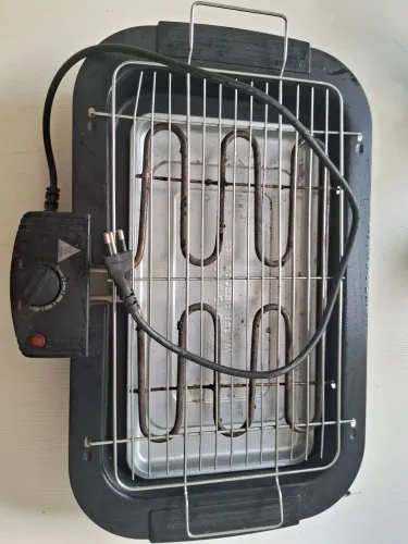 CHURRASQUEIRA ELÉTRICA ELGIN; EM PERFEITO ESTADO ( *)