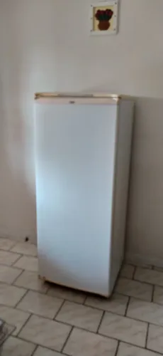 Antiga Geladeira Refrigerador Consul 300 litros modelo CRA30 dos Anos 90