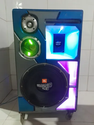 Som residencial caixa bob