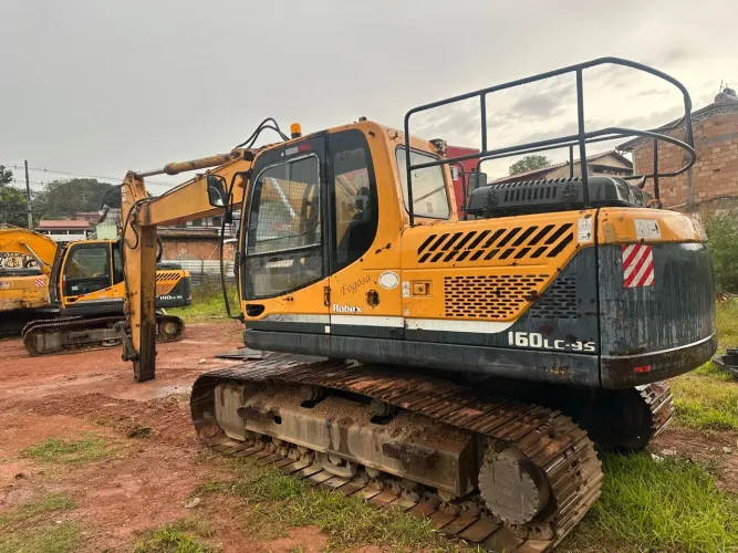 ESCAVADEIRA HYUNDAI R160LC9S 16T -2012