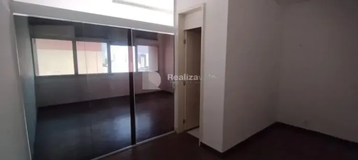 Sala à venda e para alugar em São José dos Campos, Centro, com 32 m², Vip Center