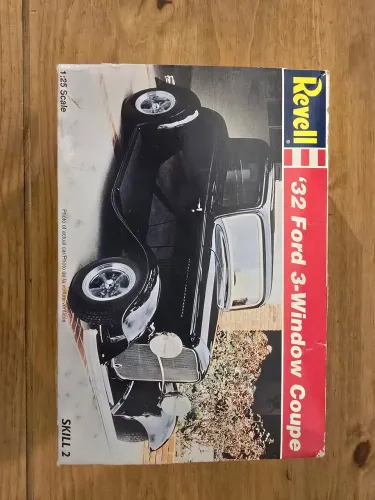 Kit para montar Revell Ford 32