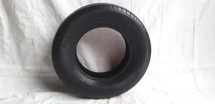 Pneu Farroad 245-70-r16 #087
