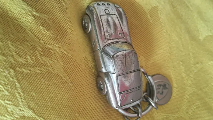 Ferrari Antigo Chaveiro de Carro
