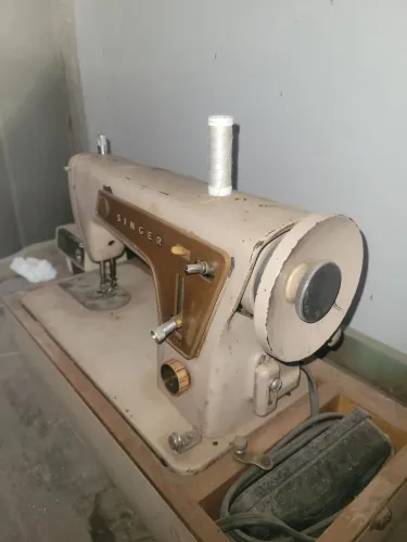 Máquina de costura antiga singer 