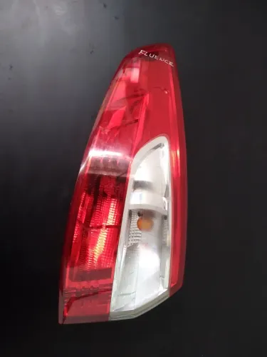 Lâmpada traseira esquerda Renault Fluence original