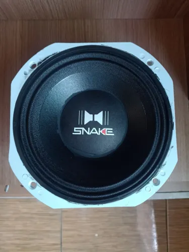 Médio grave 8 snake. 300 wrms