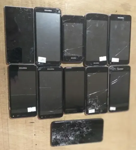 Lote celular Positivo