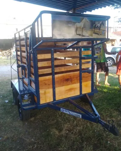 Reboque de cavalo de 2 eixos