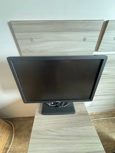 Monitor Dell E1913c 19  Led Preto - Alta Resolução