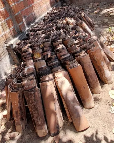 Telhas antigas para doação