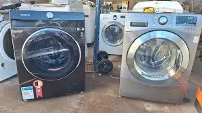 Instalamos e consertamos máquinas de lavar ( lava e seca, lava louça)