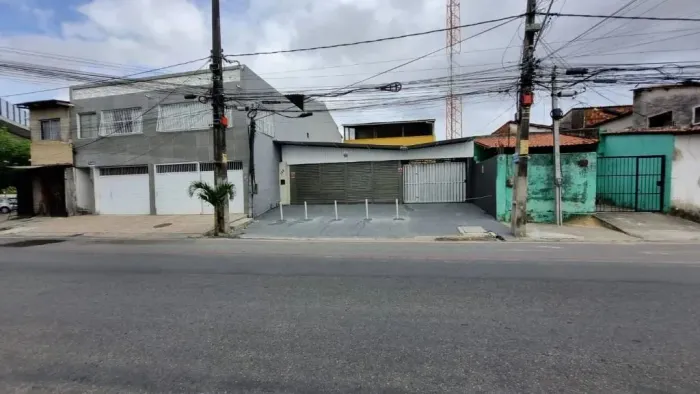 Prédio à venda, 300 m² por R$ 550.000,00 - Parangaba - Fortaleza/CE