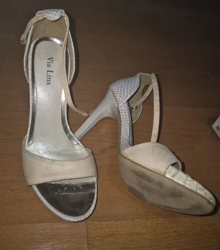 Sandália Via Lins Salto Fino - Elegância para seus pés