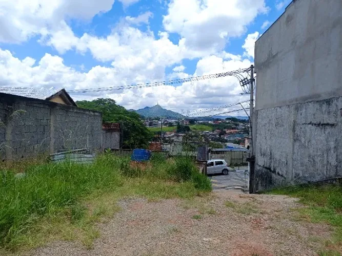 Terreno 250m2 - otima localização!