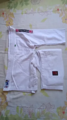 Kimono de Judô Infantil Bushido Branco- 6 anos