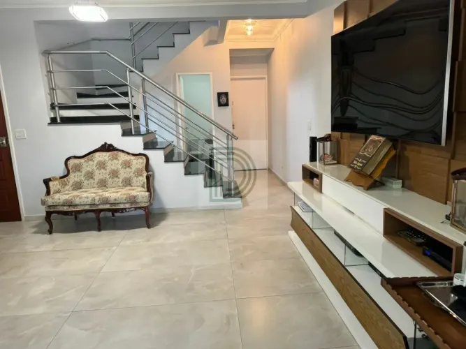 Excelente Sobrado à Venda em Condomínio Fechado - Morumbi