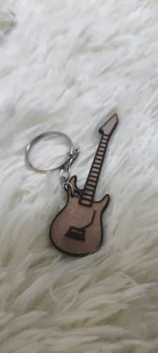 Chaveiro Guitarra em MDF personalizado 
