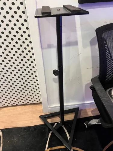 Vendo suporte para caixas de estudio 