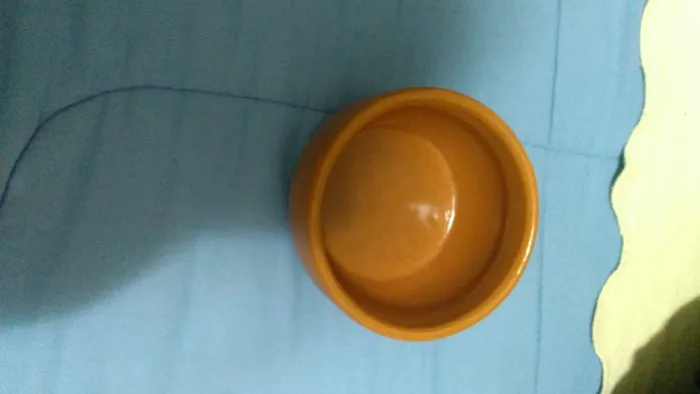 Tigela de cerâmica pequena