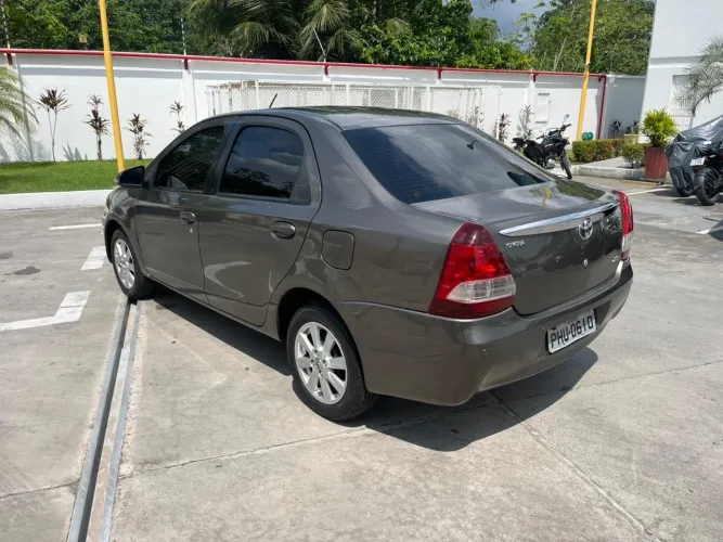 Etios xls 1.5 2017 ent apartir 7 mil financia 