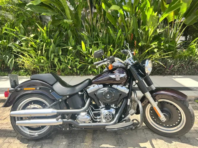 VENDE-SE Harley-Davidson Fat Boy Special (código FLSTFB)