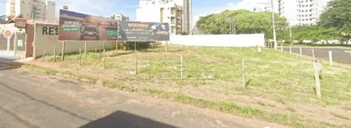 Terreno disponível para locação no bairro Santa Mônica em Uberlândia-MG