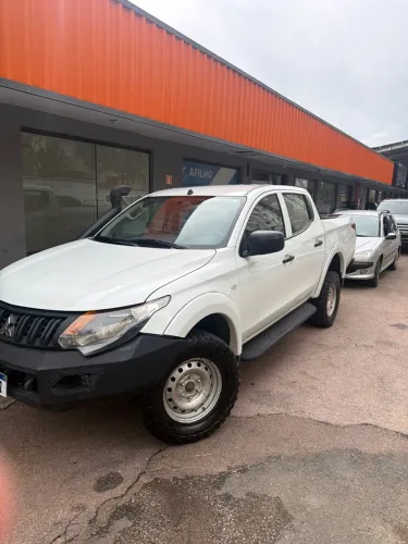 Mitsubishi L200 Triton Sport GL 2.4 Diesel 2023