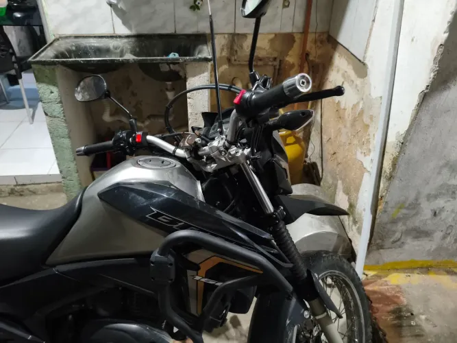 Troco essas moto em carro