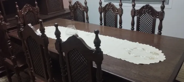 Mesa c/6 cadeiras sucupira