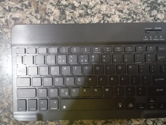 Teclado bluetooth magnético para tablet